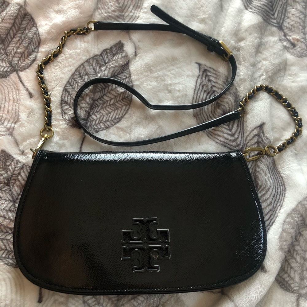Auth Tory burch leather sling/clutch bag